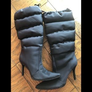 Black Boots $15.00